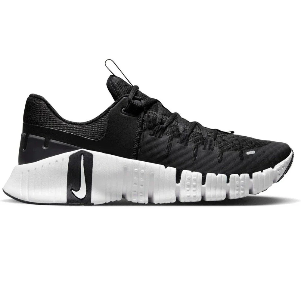 Men’s Size 9-  Free Metcon 5 Black White DV3949-001 Men's Training Shoes (No lid